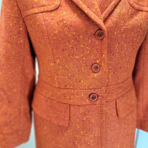ESCADA VINTAGE size 42 Orange Jacket. Like new. - Picture 3 of 16